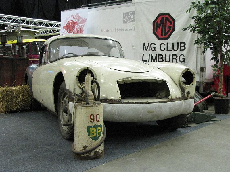 Oldtimerbeurs Limburghal Genk op 19-20 maart 2011 (12).JPG